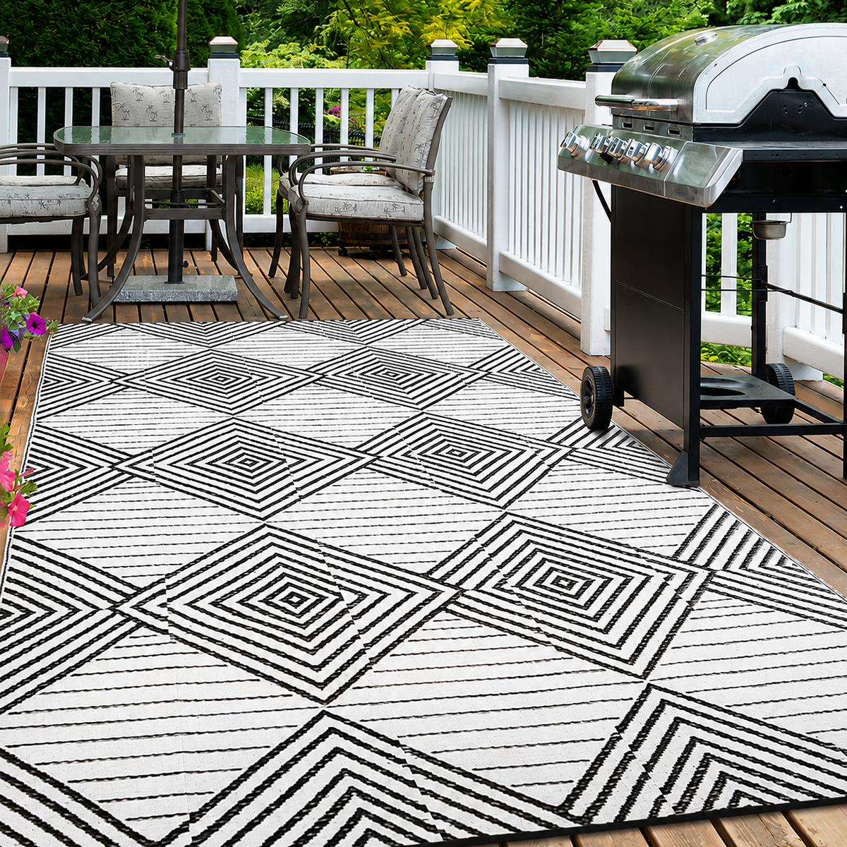 Tapis extérieur noir et blanc