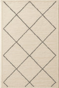Tapis berbère blanc Alba — coloris Ivoire & charbon, vu de dessus