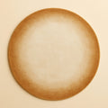 Tapis rond beige Halo — coloris Grès dégradé, vu de dessus